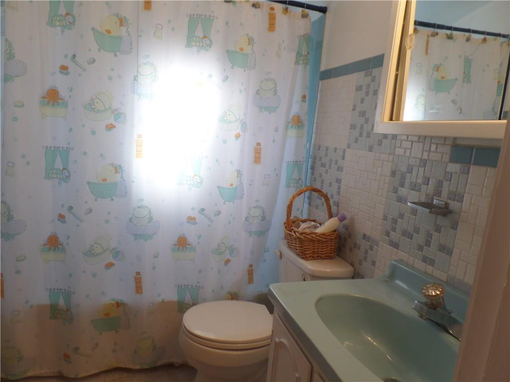 1436 Hamilton Road Castle Shannon, PA 15234 - Photo 13 of 22 Gallery Image 13