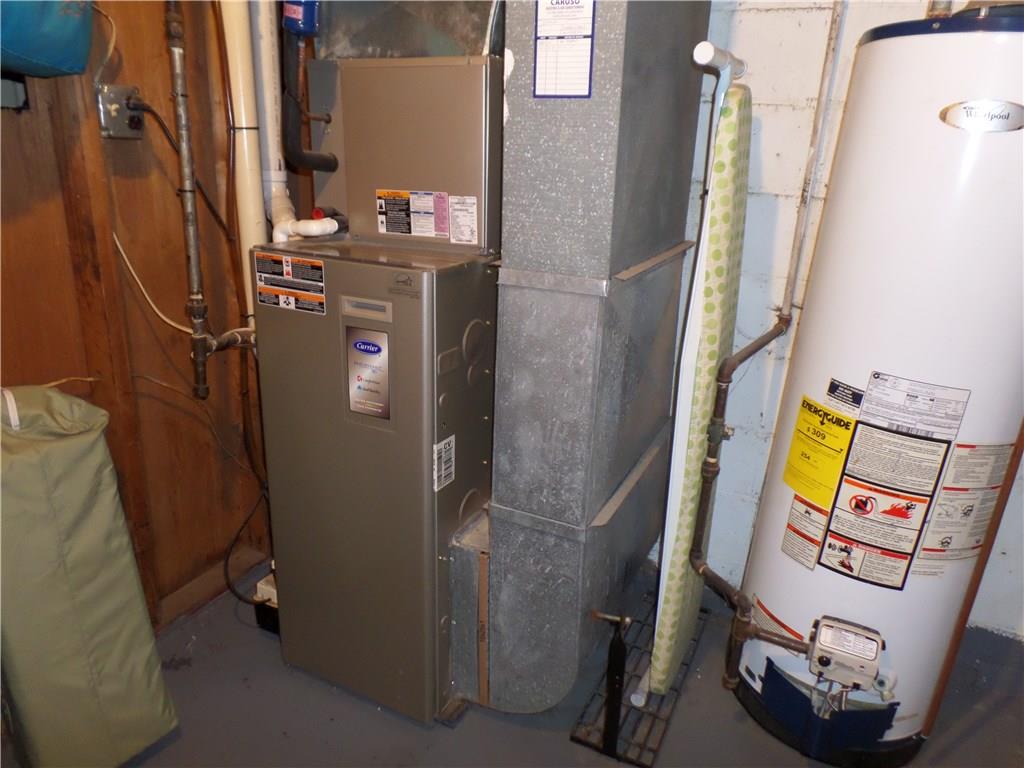 1436 Hamilton Road Castle Shannon, PA 15234 - Photo 18 of 22 Carrier Furnace and H20