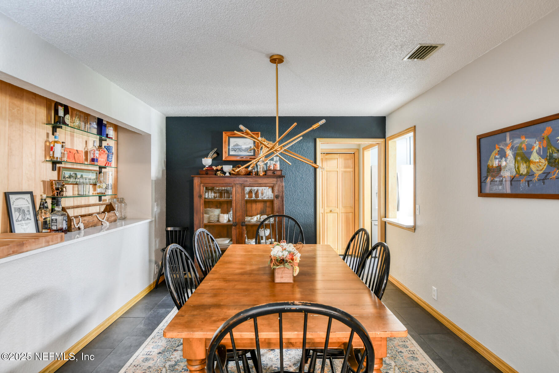 308 Silver Lake Road Palatka, FL 32177 - Photo 16 of 59 dining room