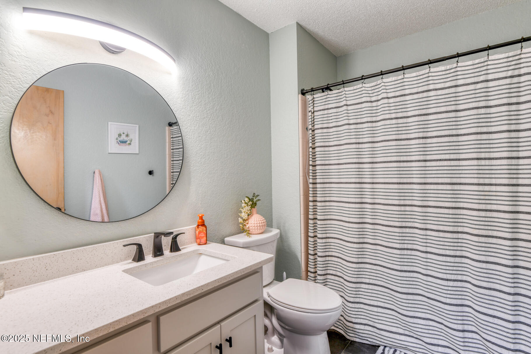 308 Silver Lake Road Palatka, FL 32177 - Photo 27 of 59 hall bath