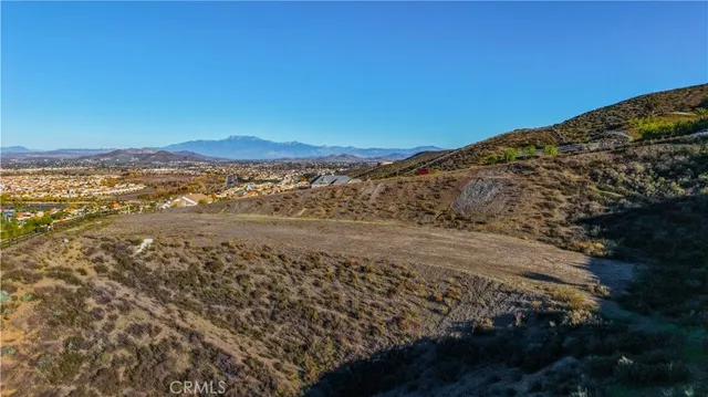 a view of a large building