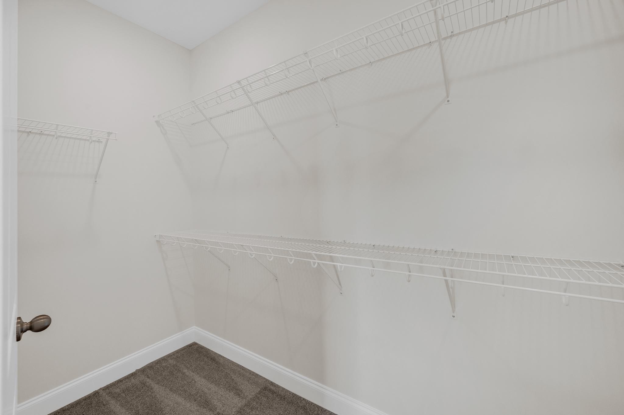 3099 Gwynn Road Lebanon, TN 37090 - Photo 26 of 44 a view of a room with shelf