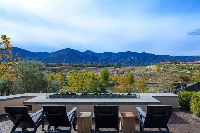 a view of outdoor space