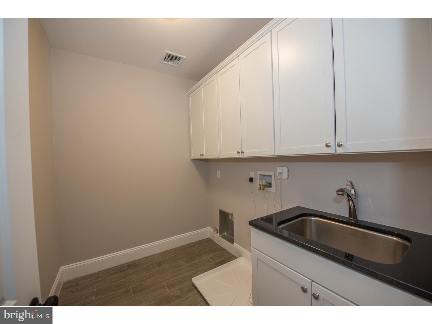 330 Abbey Road Berwyn, PA 19312 - Photo 22 of 22 Laundry Room