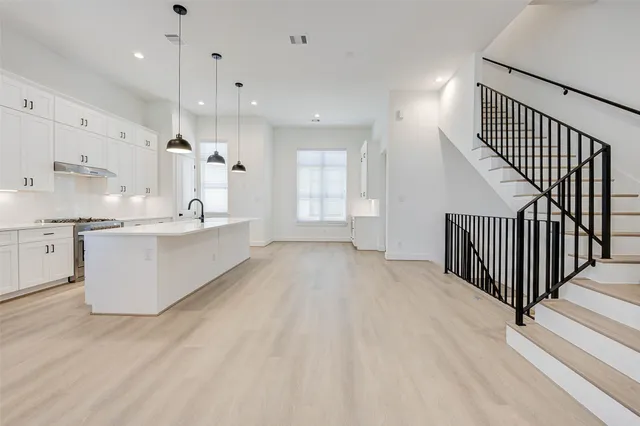 $3,890 | 1823 Prospect Street, Unit A, Houston, TX 77004