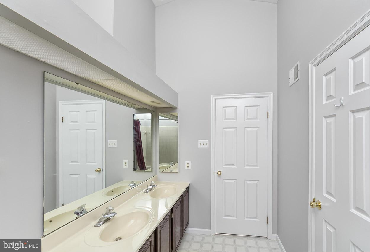 8737 Silver Hall Road Perry Hall, MD 21128 - Photo 22 of 30 Bath