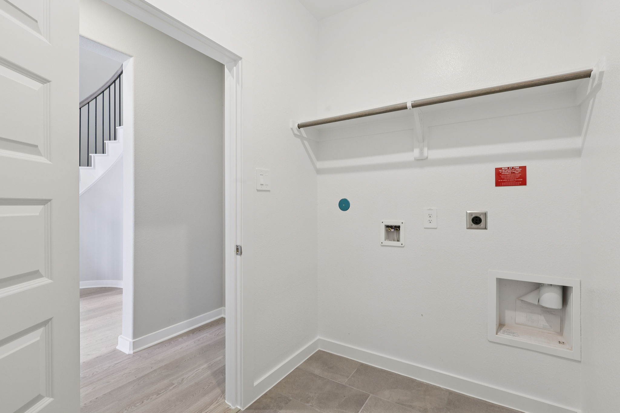 2702 Dark Lantern Drive Rosenberg, TX 77471 - Photo 8 of 39 Photo is not of the actual home but is an inspirational photo of builder's model home and may depict options, furnishings, and/or decorator features that are not included.