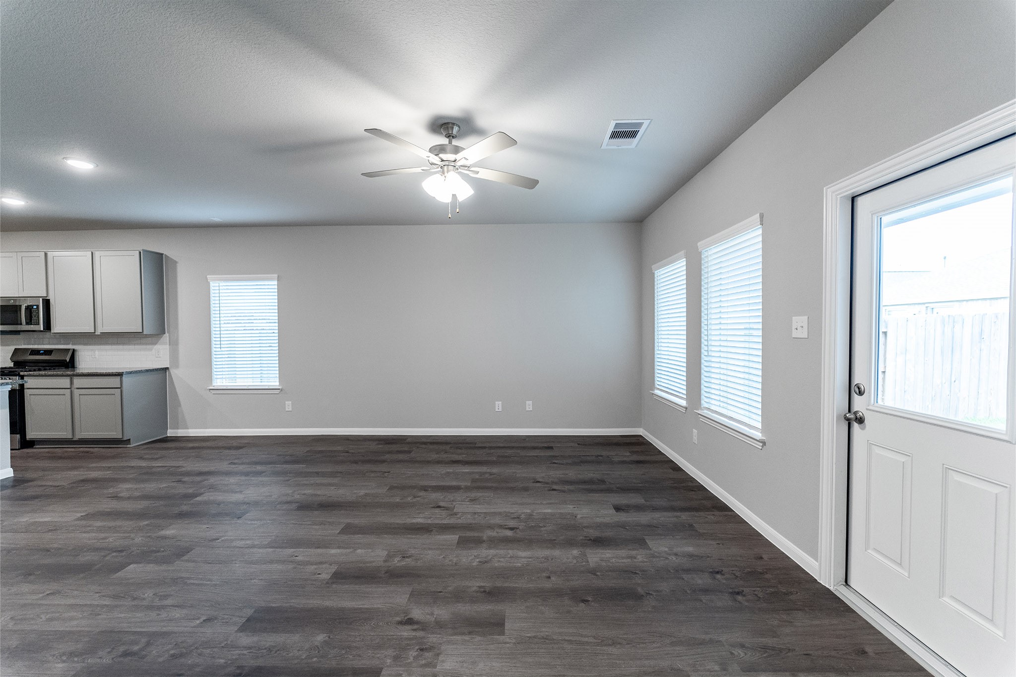 3187 Savannah Rose Drive Angleton, TX 77515 - Photo 2 of 20