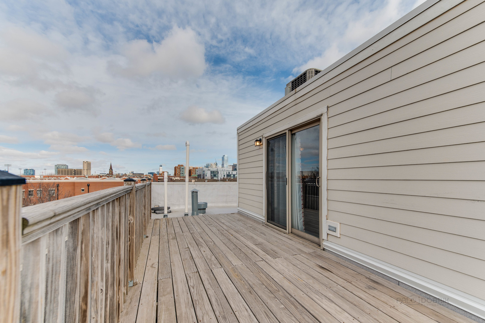 736 West 15th Street Chicago, IL 60607 - Photo 21 of 23 a terrace with outdoor seating