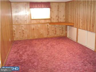 512 Wesley Road Springfield, PA 19064 - Photo 14 of 19 Family Room