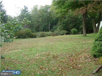 512 Wesley Road Springfield, PA 19064 - Photo 5 of 19 View