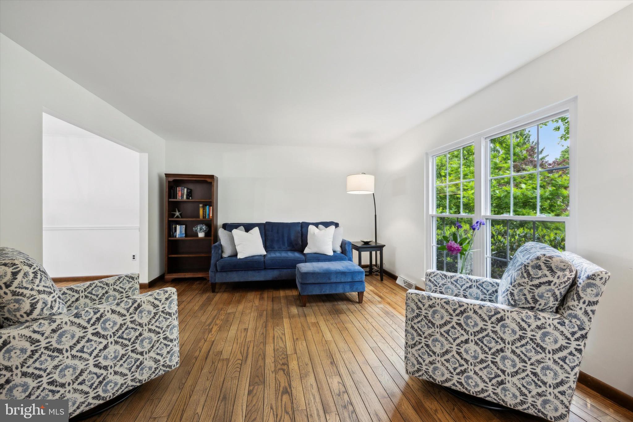33 Ridge Road Malvern, PA 19355 - Photo 4 of 31 Hardwood flooring