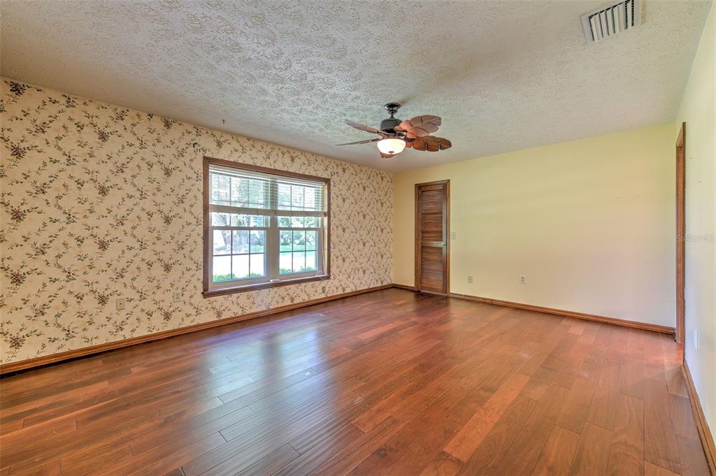 2102 Whitlock Place Dover, FL 33527 - Photo 19 of 45