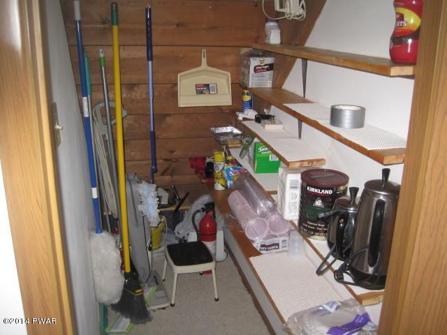 135 Tanager Road Lackawaxen, PA 18435 - Photo 37 of 49