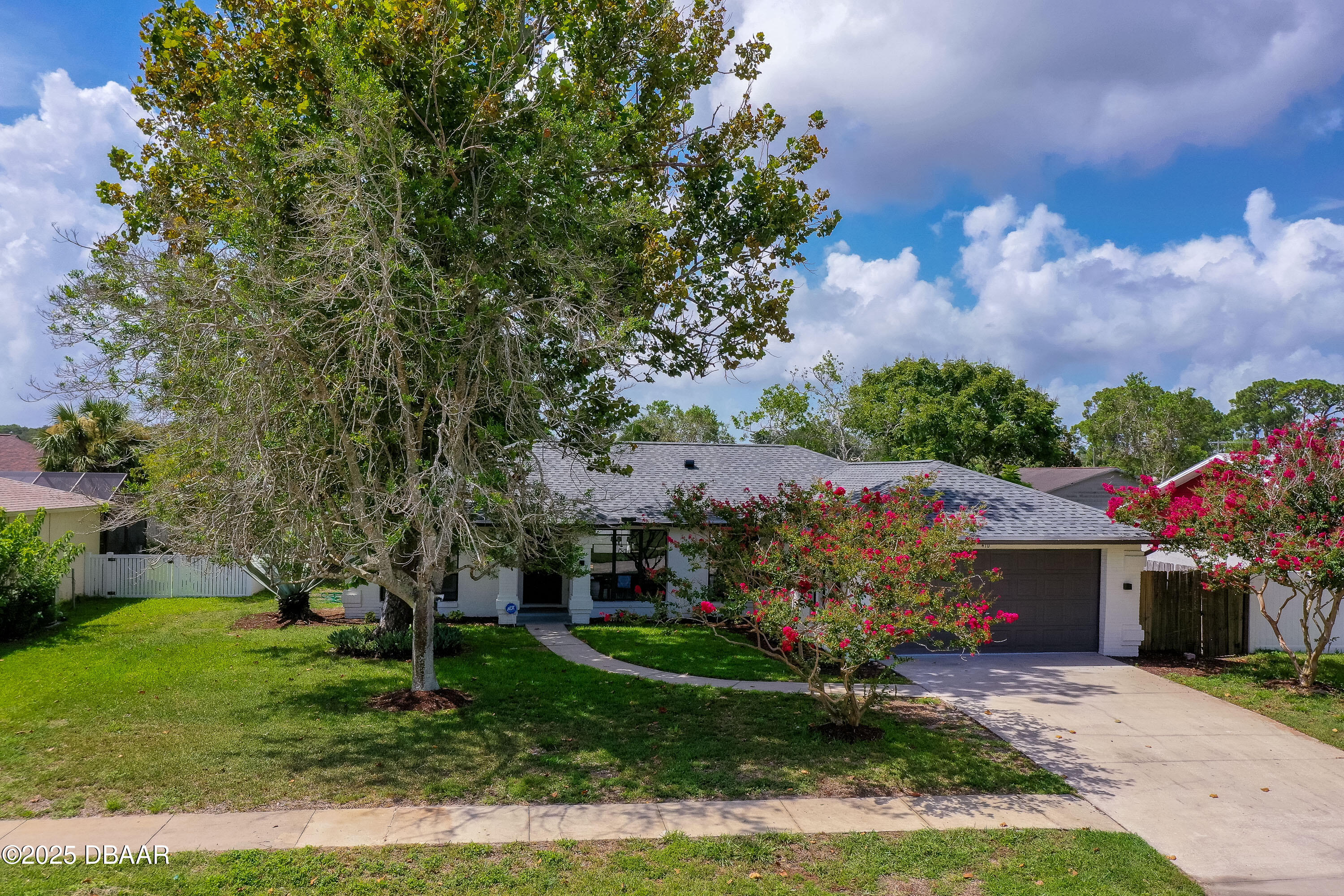 410 Sea Hawk Court Edgewater, FL 32141 - Photo 2 of 39 410 Sea Hawk Court