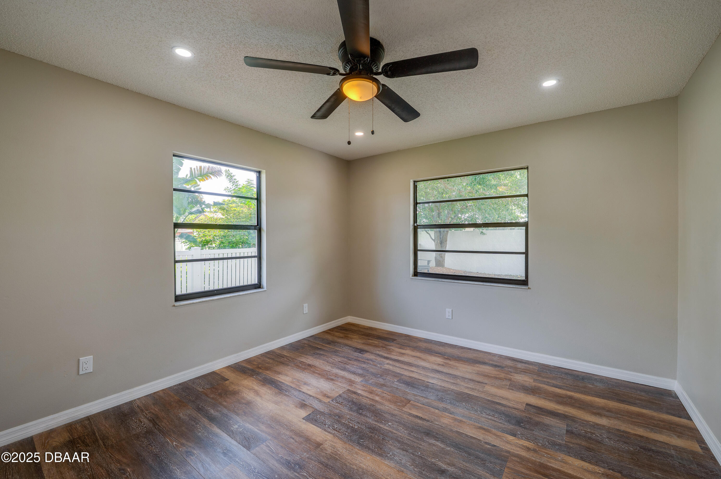 410 Sea Hawk Court Edgewater, FL 32141 - Photo 26 of 39 Bedroom 3