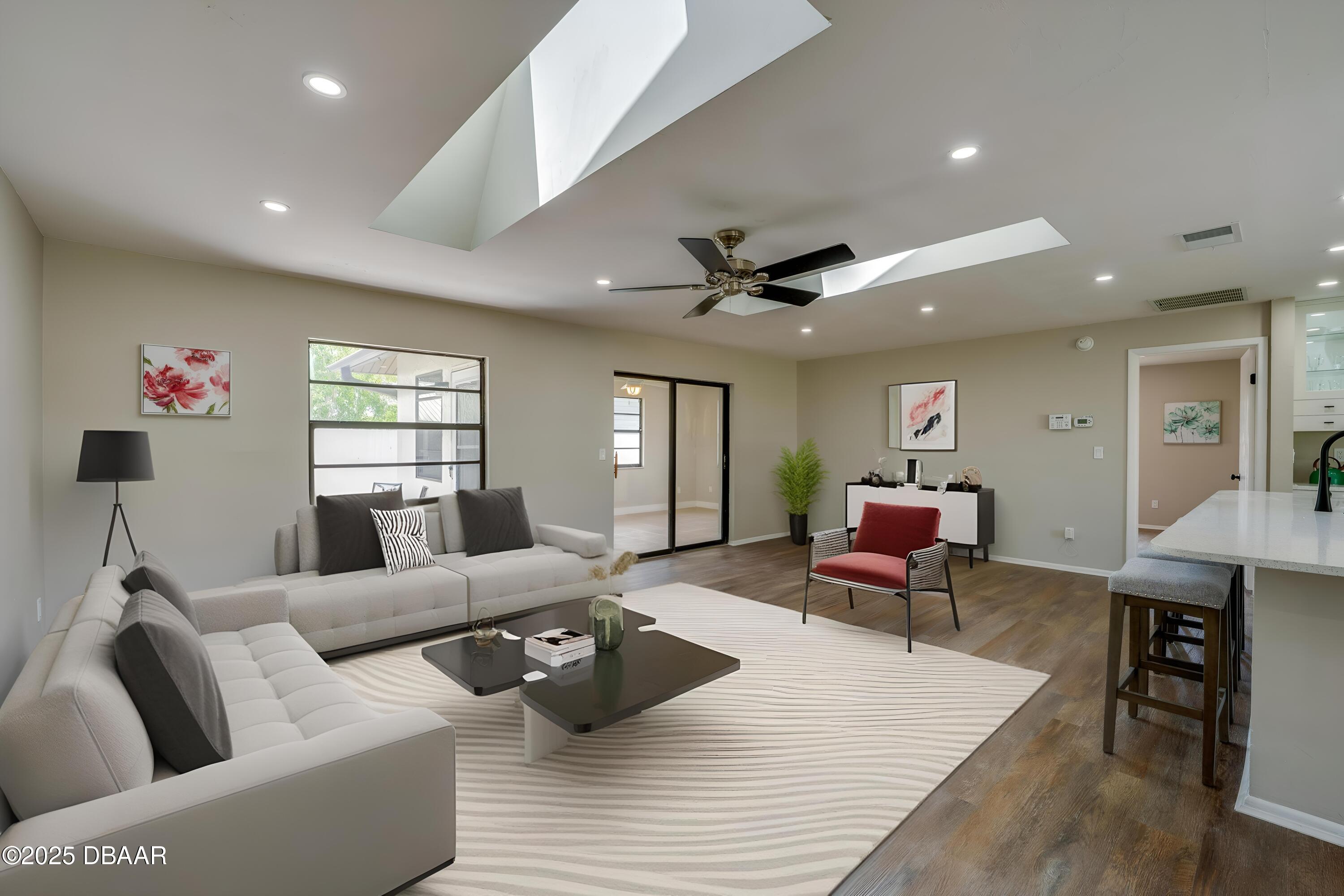 410 Sea Hawk Court Edgewater, FL 32141 - Photo 5 of 39 Living Room