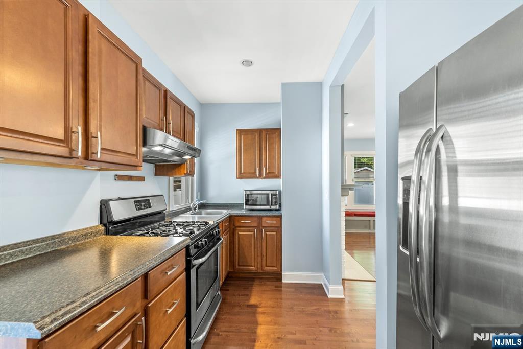 172 Cedar Street, Unit 1 Ridgefield Park, NJ 07660 - Photo 7 of 18