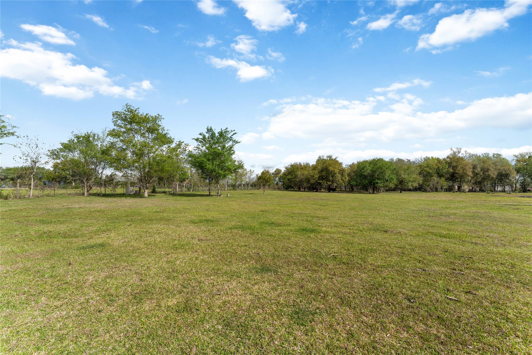 0 Burdock Drive Santa Fe, TX 77510 - Photo 5 of 10 a view of a field with an ocean