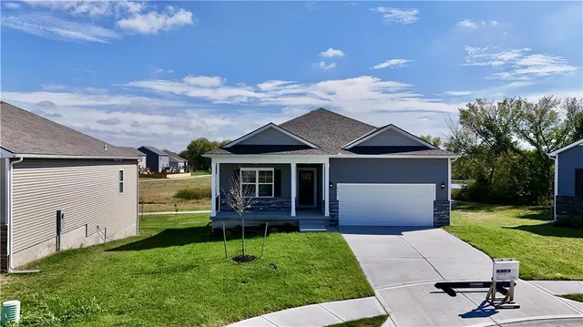 $349,990 | 811 Bentley Drive, Belton, MO 64012