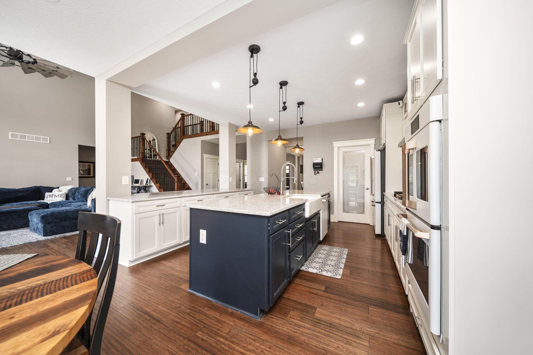 3364 Tschopp Road Northeast Lancaster, OH 43130 - Photo 23 of 80 Luxury Kitchen