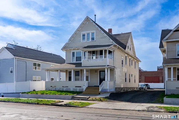 $3,600 | 259 Laurel Avenue, Unit 2, Bridgeport, CT 06605