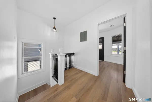 $3,600 | 259 Laurel Avenue, Unit 2, Bridgeport, CT 06605