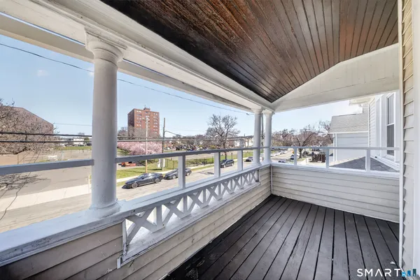 $3,600 | 259 Laurel Avenue, Unit 2, Bridgeport, CT 06605