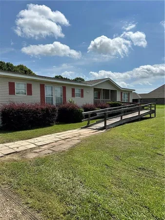 $125,000 | 201 Lanson Bordelon Road, Mansura, LA 71350