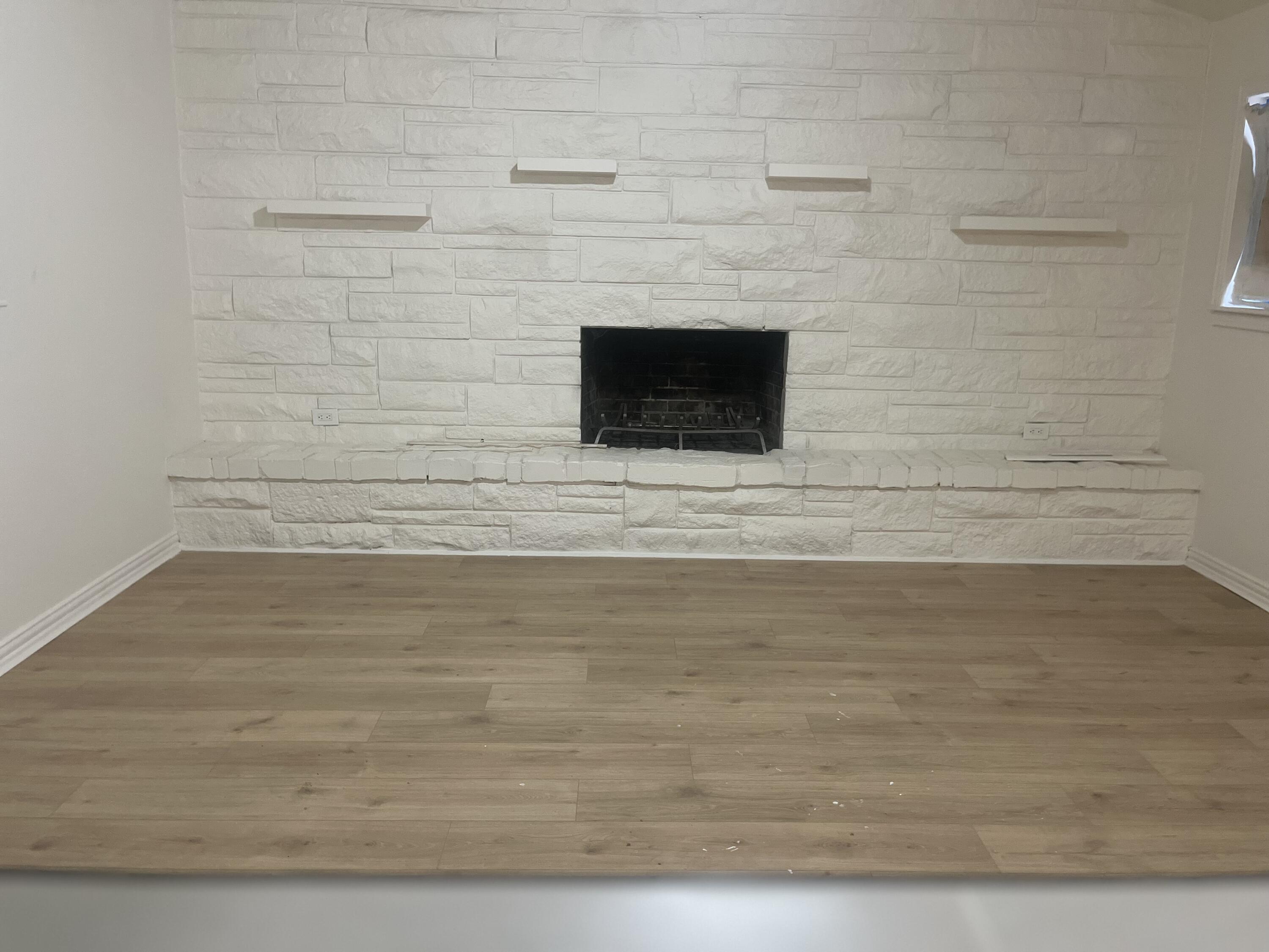 1906 70th Street Lubbock, TX 79412 - Photo 10 of 27 a view of a terrace room