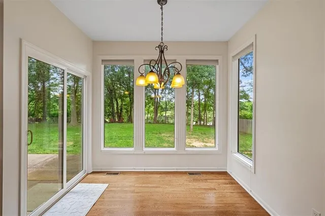 $3,650 | 5932 North Liston Court, Kansas City, MO 64151