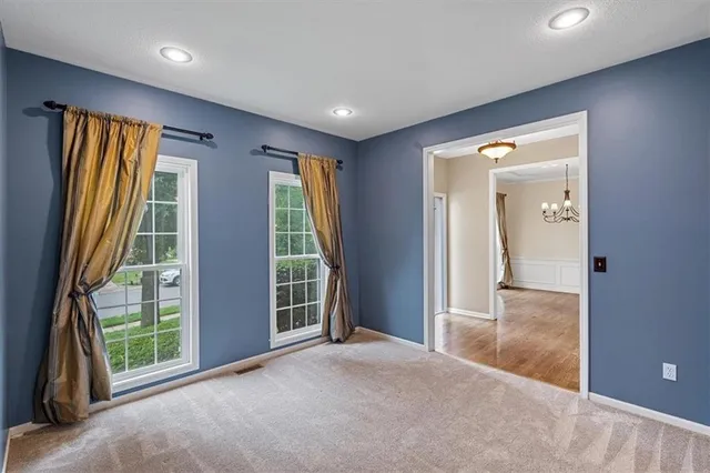 $3,650 | 5932 North Liston Court, Kansas City, MO 64151