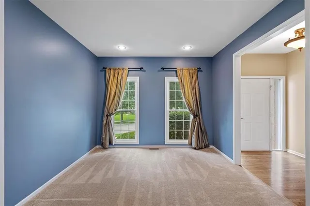 $3,650 | 5932 North Liston Court, Kansas City, MO 64151