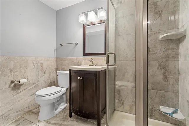 $3,650 | 5932 North Liston Court, Kansas City, MO 64151