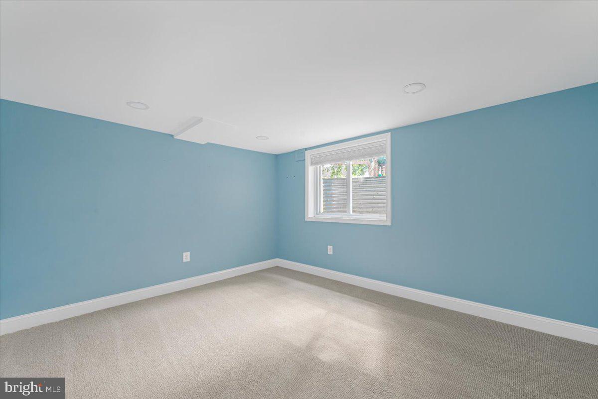 10112 Dallas Avenue Silver Spring, MD 20901 - Photo 24 of 32 an empty room with a window