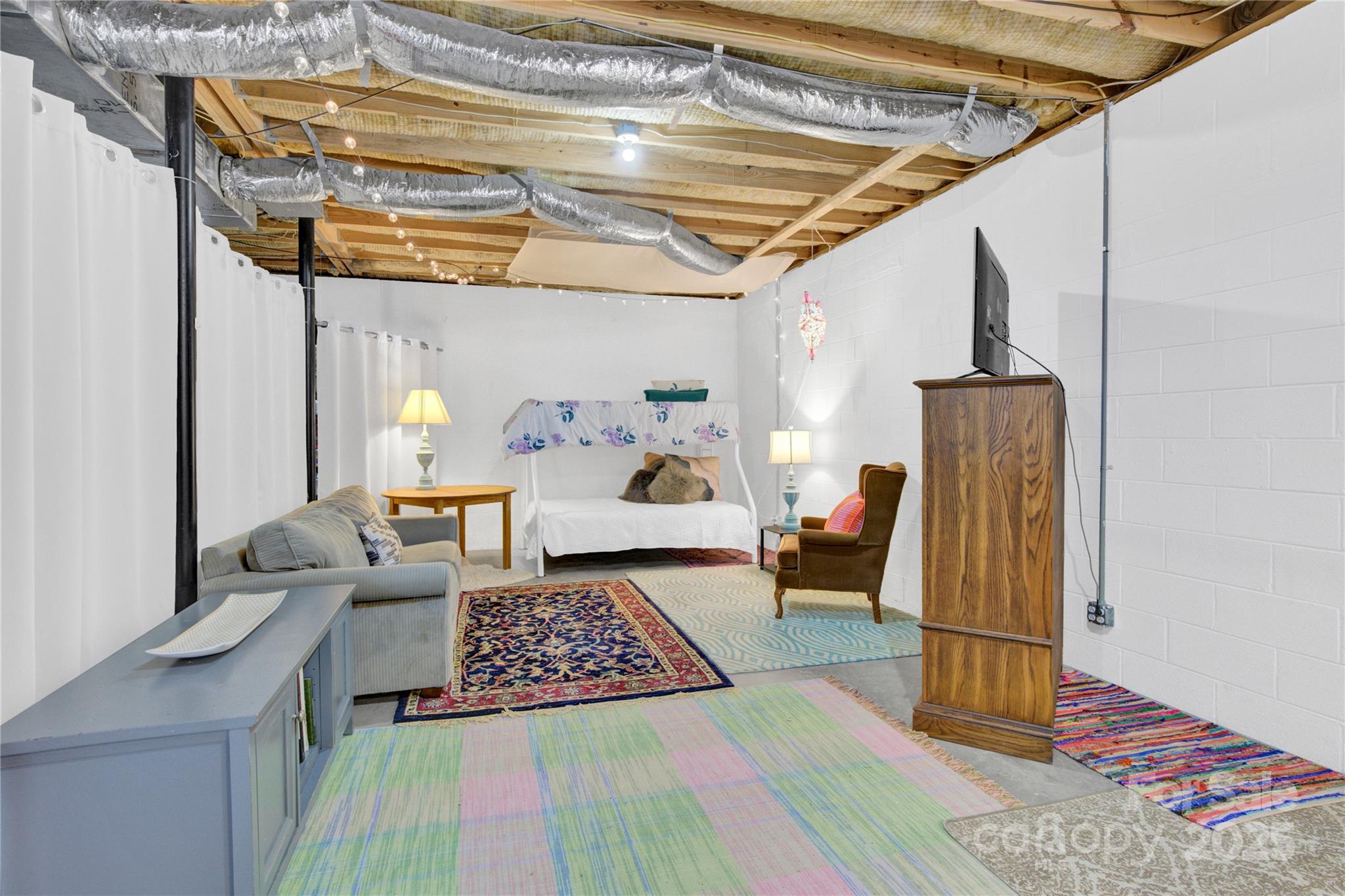 2441 27th Ave Circle Northeast Hickory, NC 28601 - Photo 34 of 45