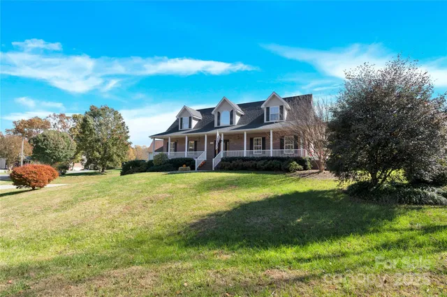 $510,000 | 2441 27th Ave Circle Northeast, Hickory, NC 28601