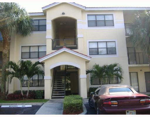 620 South Park Road, Unit 272 Hollywood, FL 33021 - Photo 1 of 5 Primary Photo