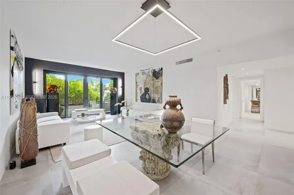 $1,695,000 | 201 Crandon Boulevard, Unit 227, Key Biscayne, FL 33149