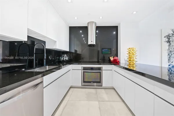 $1,695,000 | 201 Crandon Boulevard, Unit 227, Key Biscayne, FL 33149