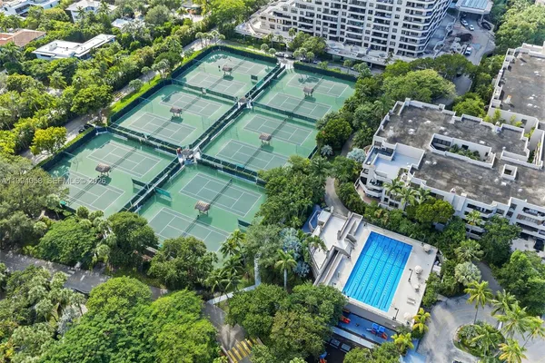$1,695,000 | 201 Crandon Boulevard, Unit 227, Key Biscayne, FL 33149
