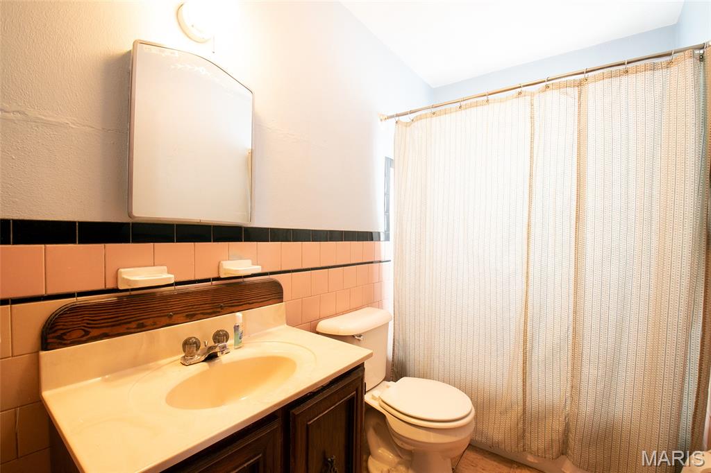 511 Averill Avenue Ferguson, MO 63135 - Photo 20 of 27