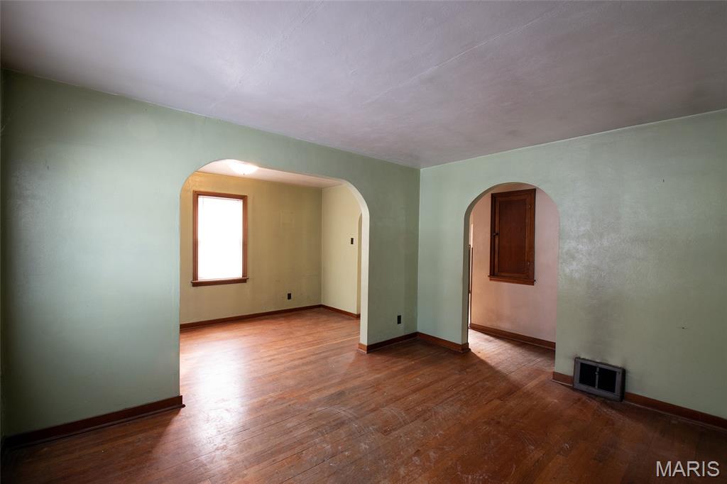 511 Averill Avenue Ferguson, MO 63135 - Photo 3 of 27