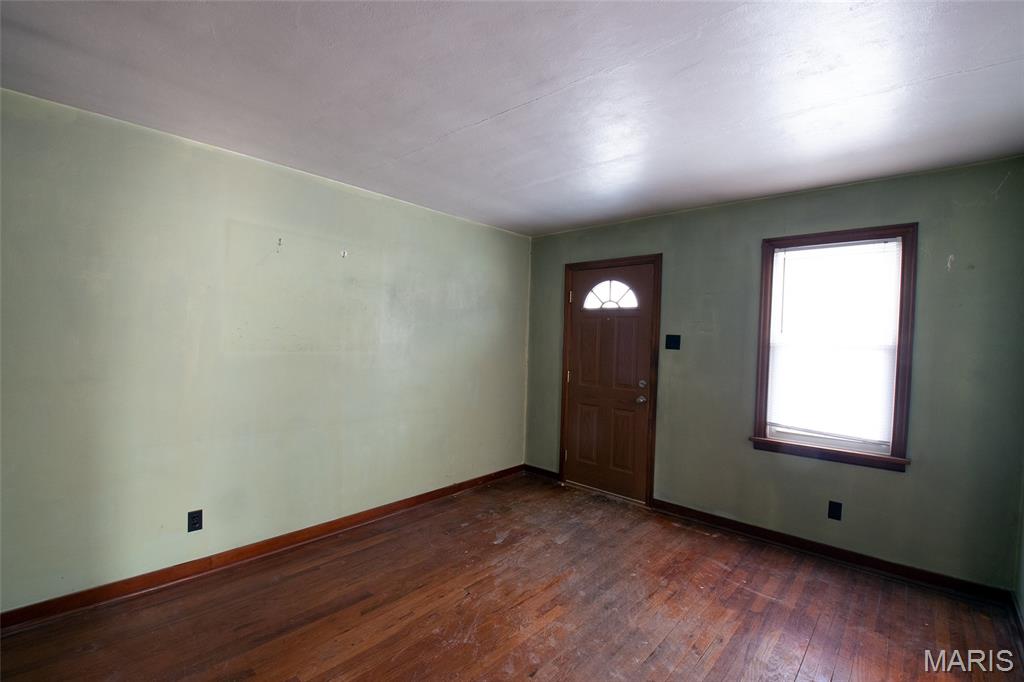 511 Averill Avenue Ferguson, MO 63135 - Photo 4 of 27