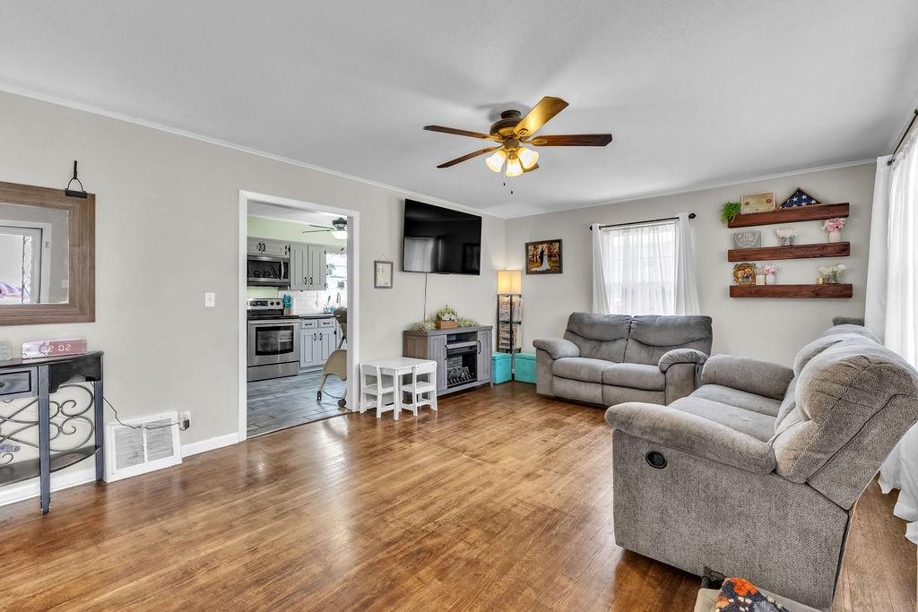 3114 Gene Field Road St. Joseph, MO 64506 - Photo 4 of 30