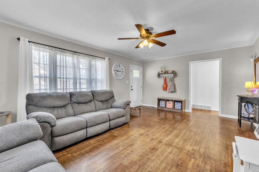 3114 Gene Field Road St. Joseph, MO 64506 - Photo 6 of 30