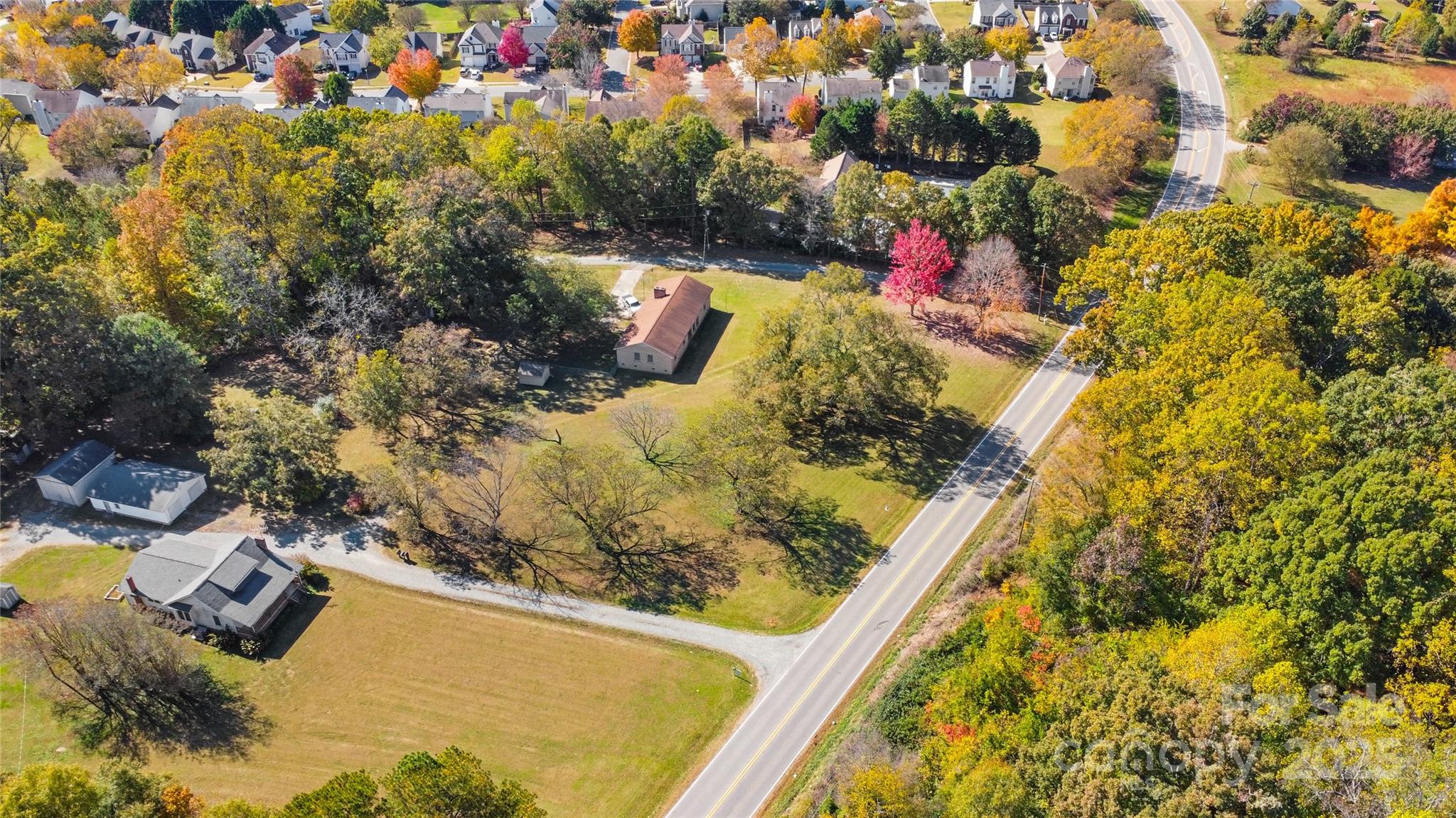 4926 Mt Holly-Huntersville Road Charlotte, NC 28216 - Photo 13 of 18 a view of outdoor space