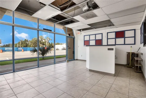 $20 | 126 East Colonial Drive, Orlando, FL 32801