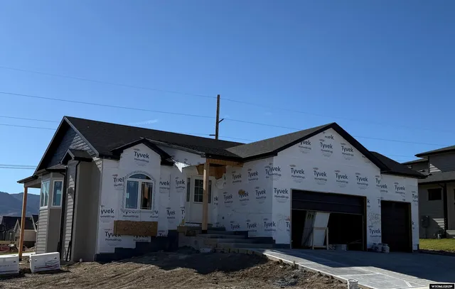 $759,900 | 2665 Berkshire Way, Casper, WY 82609