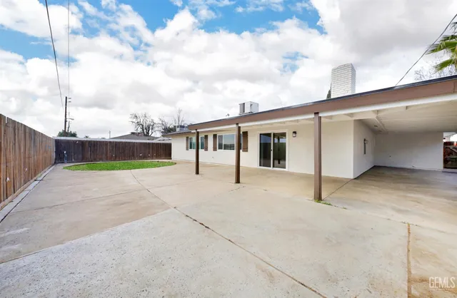 $379,900 | Undisclosed Address, Bakersfield, CA 93313